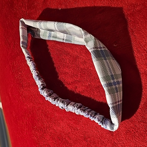 Norwex Wristlet & Hair Accessories - Picture 3 of 4